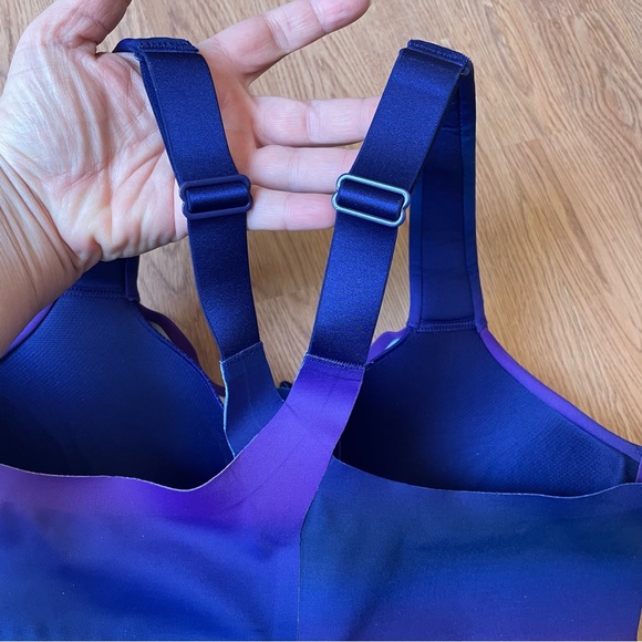 Victoria’s Secret Knockout Sports Bra - Picture 4 of 14